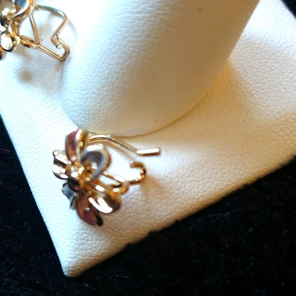 Mother's Day rose gold necklace earrings and ring set - Picture 2 of 6